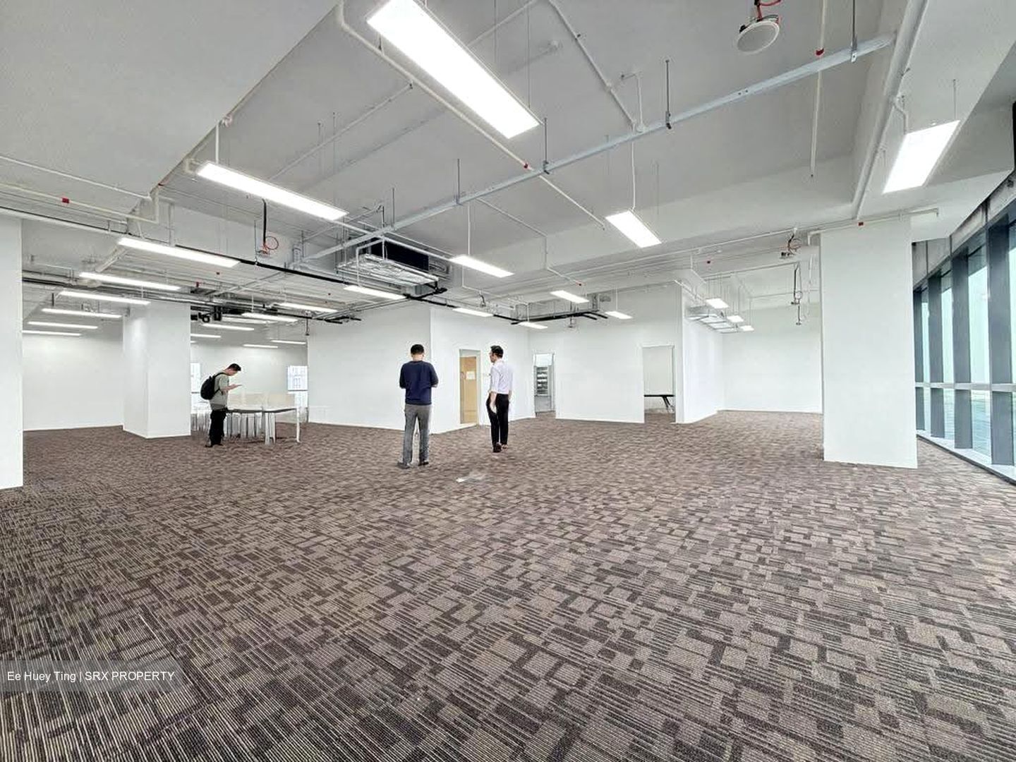 Woods Square (D25), Office #616393981